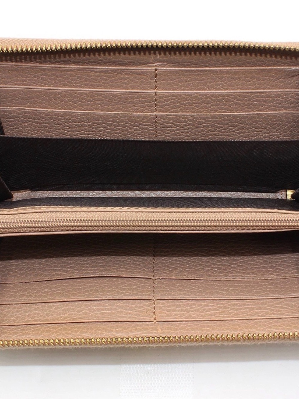 Gucci Taupe Pebbled Leather Zip Wallet with Gold GG - Picture 9 of 12